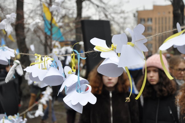 Панихида по Героям Небесной Сотни прошла в центре Киева 17