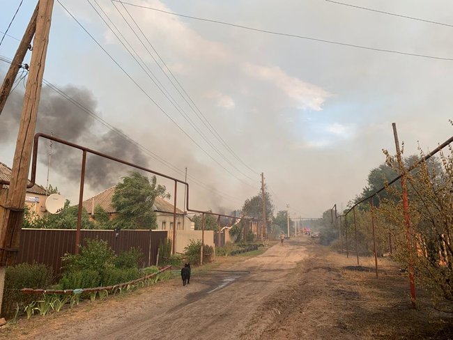 Пожар на Луганщине: подтверждена гибель 5 человек, 9 - госпитализированы, сгорели 103 дома, - ГСЧС 05