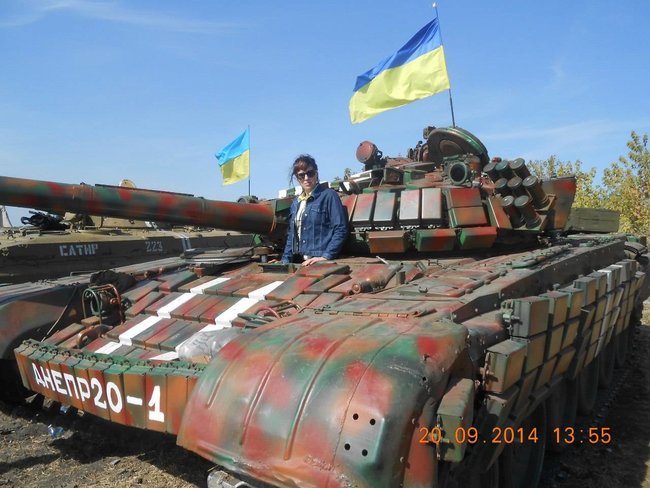 Украинские воины в 2014 году достали из болота брошенный террористами танк: его путь удалось проследить от самой России 19