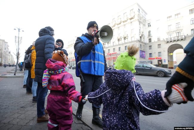 Мирно ми не домовимося, - в центрі Мінська протестують проти інтеграції з Росією 04