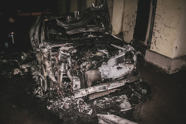 Экс-глава НБУ Гонтарева заявила об атаке на свою семью: в центре Киева сожгли машину ее невестки 01