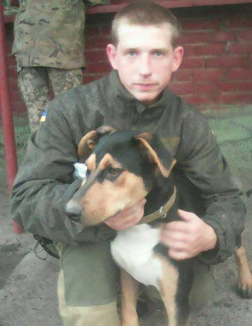 Воїна 92-ї ОМБ Руслана Баглика, який загинув на Донбасі, поховали на Сумщині 01