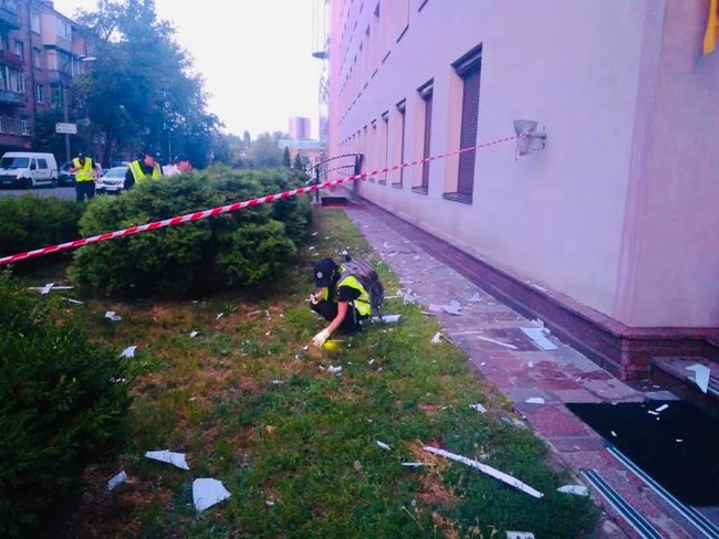 Здание 112 канала в Киеве обстреляли из гранатомета: введен оперативный план Сирена 01