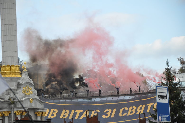 В Киеве прошел марш в честь Дня защитников и защитниц Украины 88