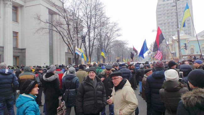 Акция сторонников Саакашвили: участники собрались под зданием ВР 01