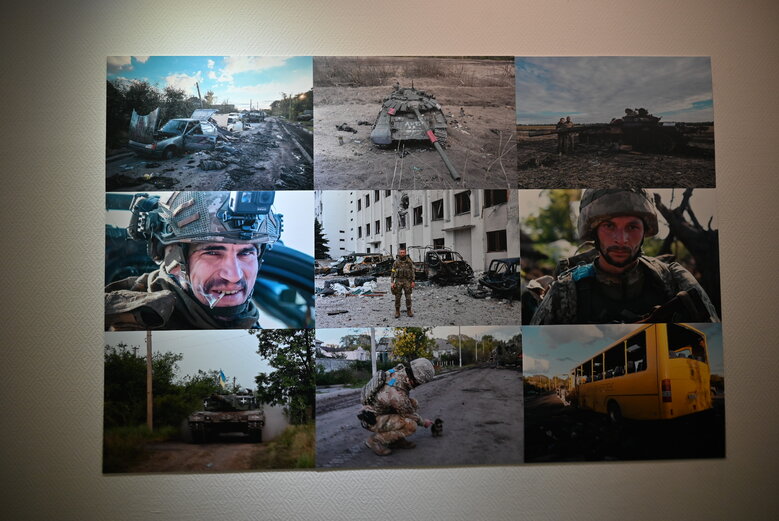 Виставка фотографій добровольця Володимира Миронюка (Джона), який загинув під Курдюмівкою у вересні 2023 року 21