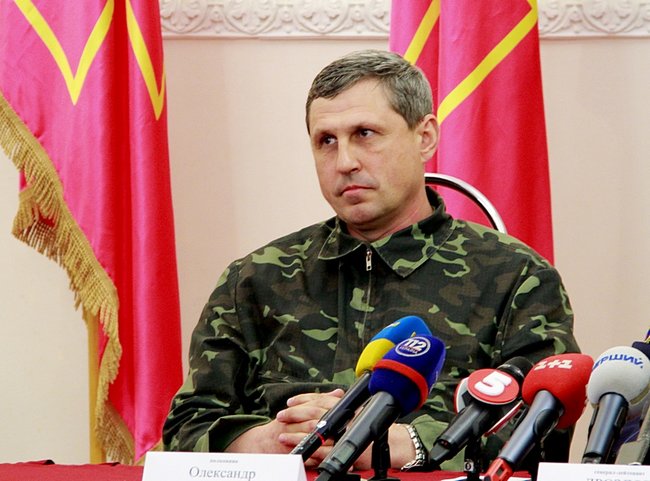 Генерал Назаров знал, что сепаратисты готовы сбивать все самолеты, которые будут заходить на посадку в Луганск 01