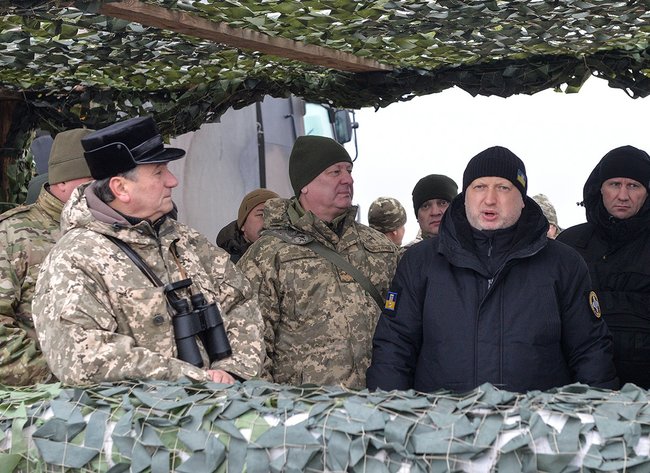 Испытания украинских ракет доказали, что Украина способна защитить свои рубежи на Черном и Азовском море, - Турчинов 09