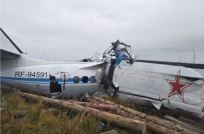 30-й по счету самолет разбился в России в этом году - 19 человек погибло 02