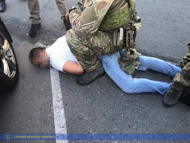 СБУ задержала майора полиции в Запорожской области, заказавшего убийство своего обидчика за 4 тыс. долларов 02