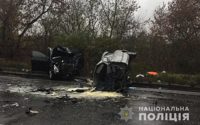 Автомобіль розірвало в ДТП у Києві, загинула жінка, - Нацполіція 04