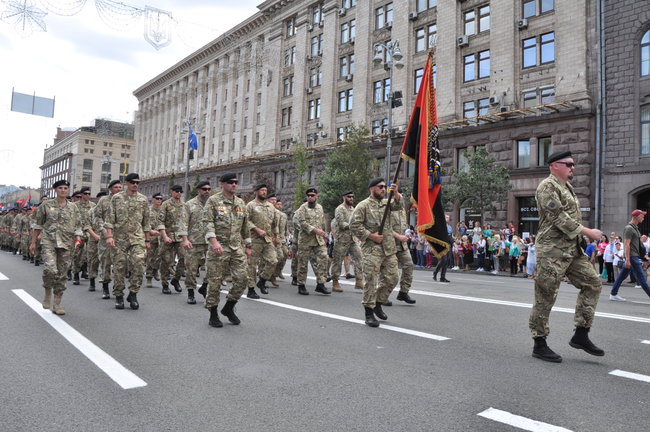 Марш защитников Украины прошел в центре Киева 66