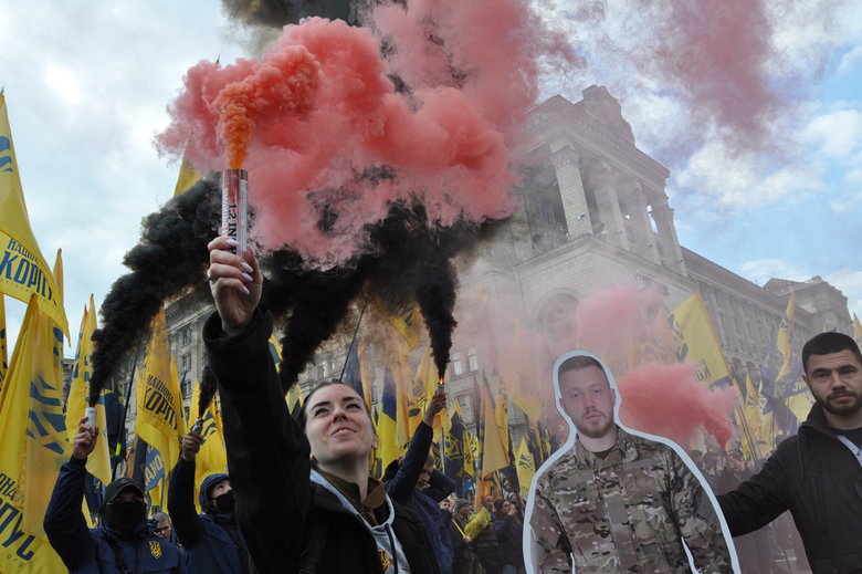 В Киеве прошел марш в честь Дня защитников и защитниц Украины 90