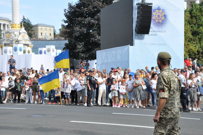 Марш защитников Украины прошел в центре Киева 45