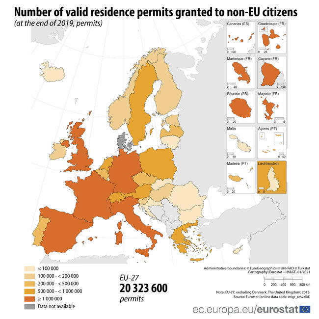 Украинцы занимают 3 место по количеству видов на жительство в Евросоюзе 01