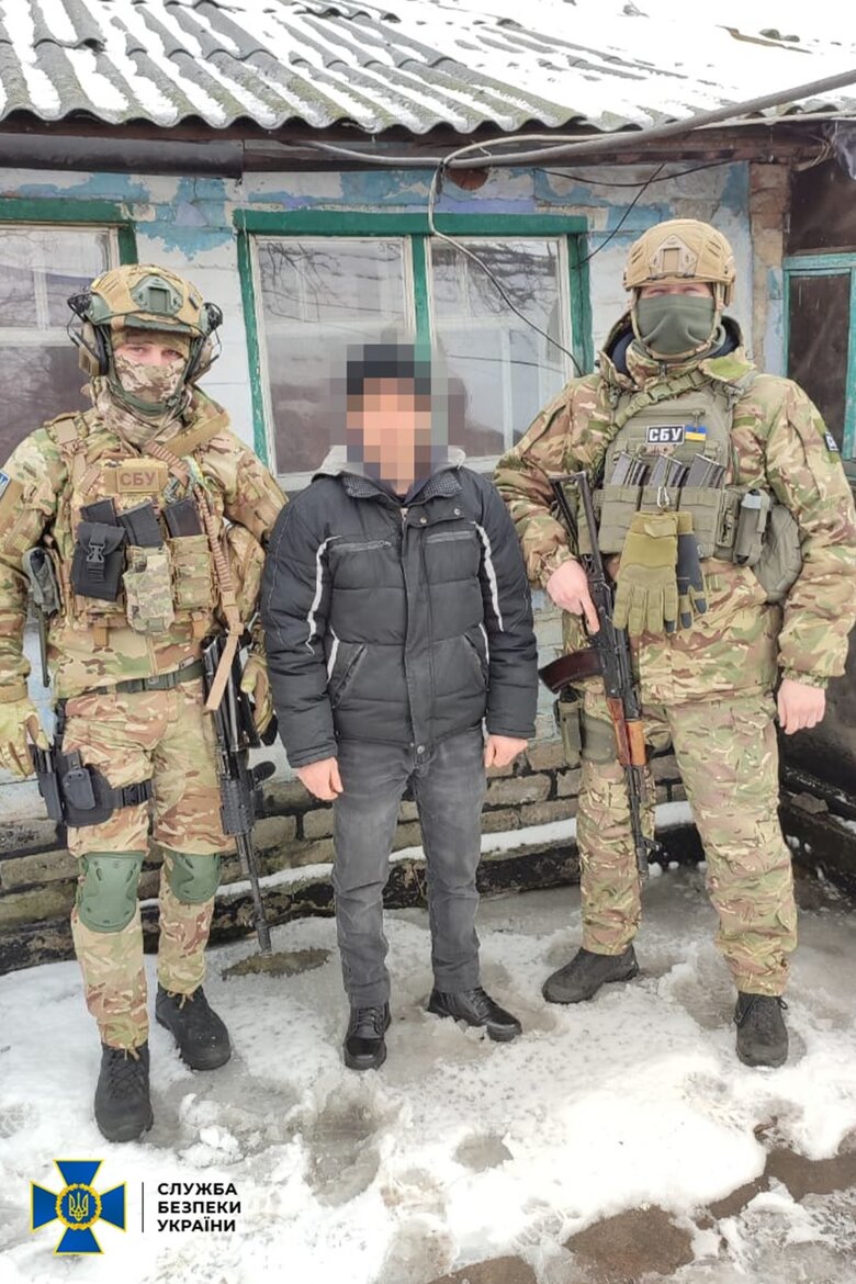 Задержан предатель, который наводил вражескую артиллерию на боевые позиции ВСУ в Донецкой области, - СБУ 01