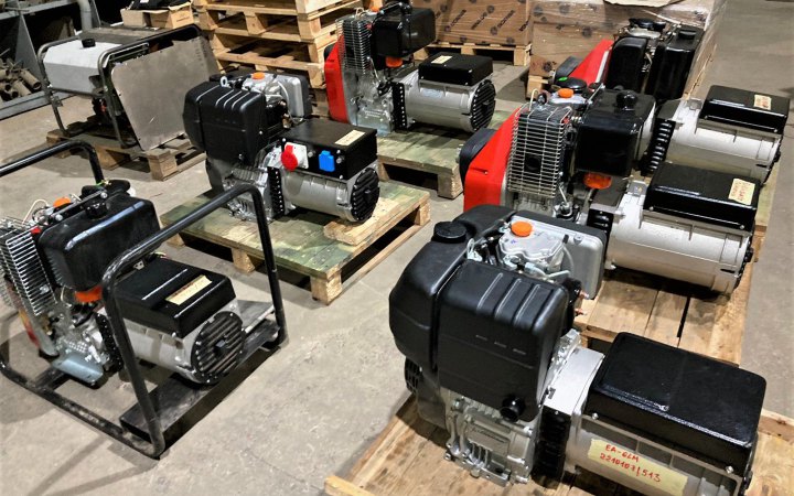 Riga bought generators and heat guns 02 for Kyiv