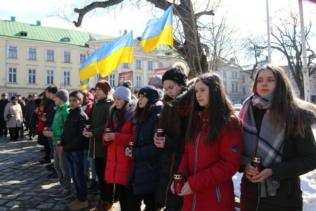 Украина состоится тогда, когда будет украинской, - память Вячеслава Чорновила почтили во Львове 03