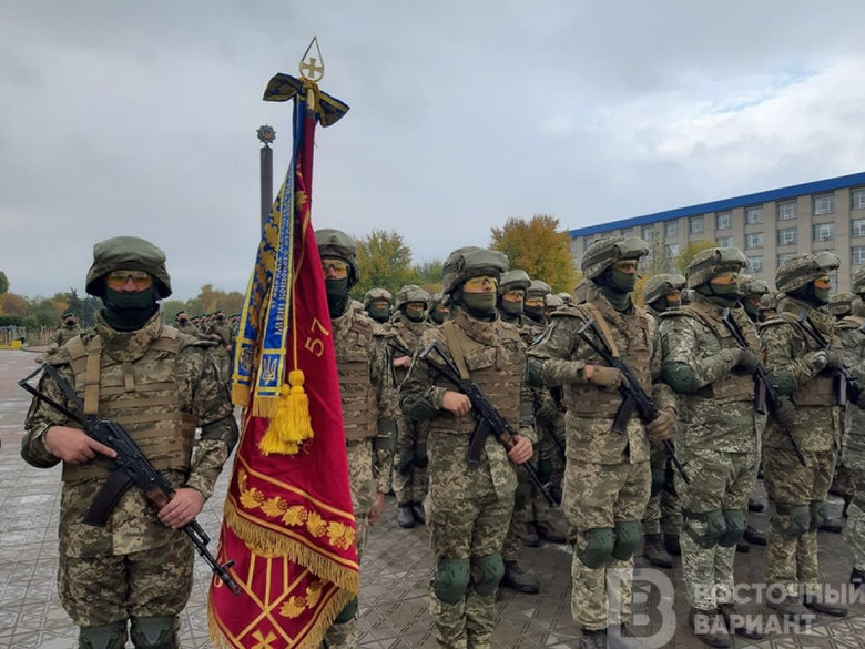 В Северодонецке впервые прошел военный парад 05