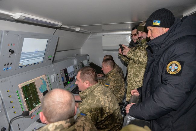 Испытания украинских ракет доказали, что Украина способна защитить свои рубежи на Черном и Азовском море, - Турчинов 03
