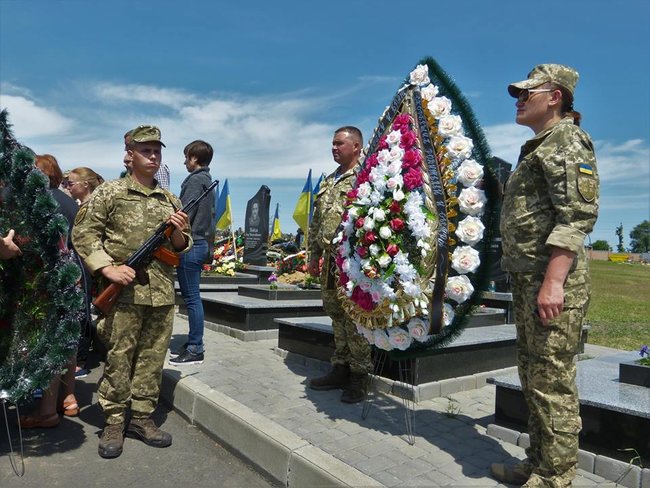 Прощання з командиром розвідвзводу 92-ї ОМБр Костянтином Грановим відбулось у Харкові 15