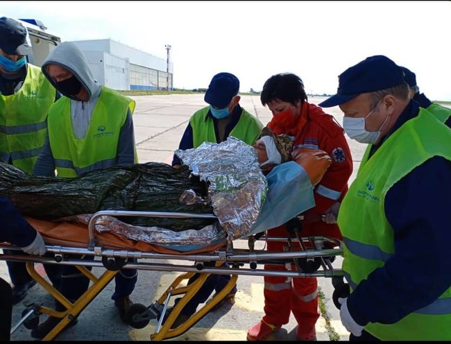 12 поранених воїнів евакуйовано літаком із Дніпра в Одесу, 4 у важкому стані, - волонтер Танцюра 02