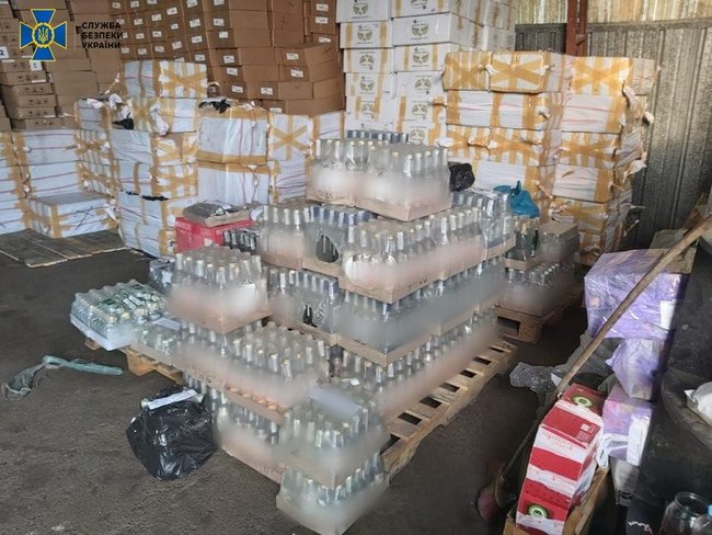 7,2 тыс. литров контрафактного алкоголя на сумму 1,3 млн грн изъяли в Одессе, - СБУ 04