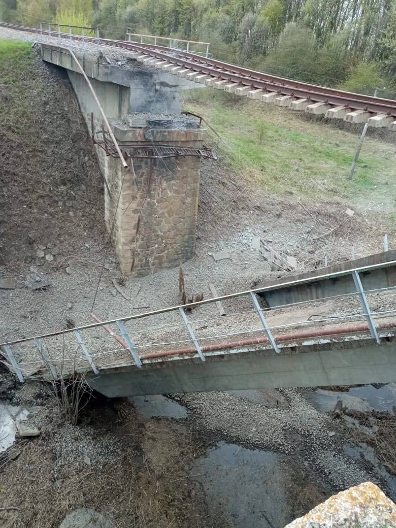 Міст в Курській області обвалився через диверсію, - губернатор 02