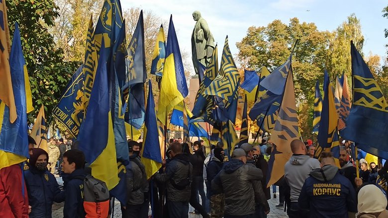 В Киеве прошел марш в честь Дня защитников и защитниц Украины 12