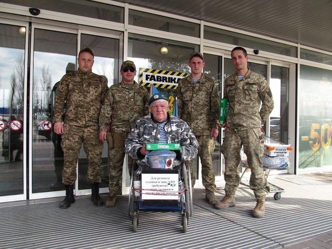 70-річний волонтер Григорій Янченко: Щодня я думаю: чим ще можу допомогти армії? 05
