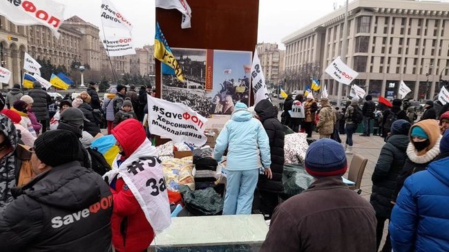 Протест ФОПов: на Майдане новые конфликты митингующих с полицией из-за палаток и пенопласта 01