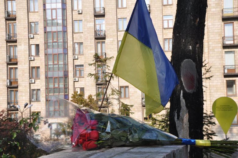 В Киеве почтили память погибших за свободу и независимость Украины 01