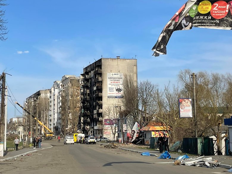 Только из-под завалов двух разбомбленных домов в Бородянке достали 26 тел, - Венедиктова 05