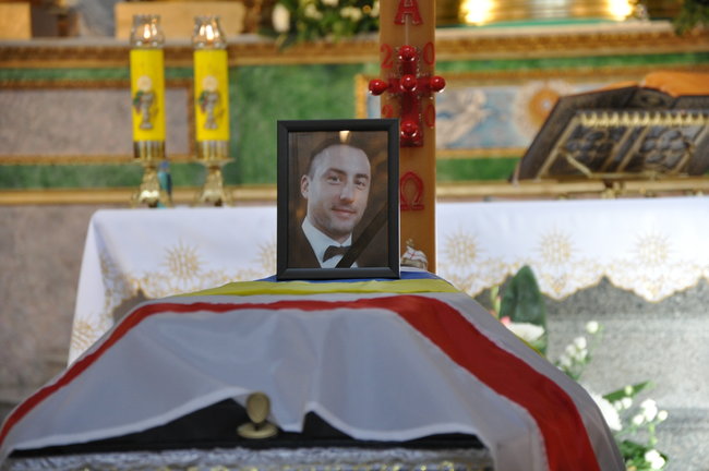 Киев проводил в последний путь военного медика Николая Илина, убитого российскими наемниками на Донбассе 02