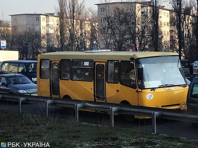 Страшная давка в киевском транспорте во время эпидемии 07