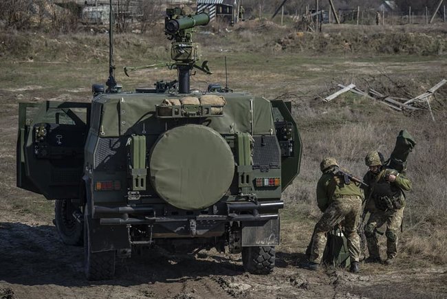 Украинские бронеавтомобили Варта-Новатор начали передавать в боевые бригады ВСУ 09