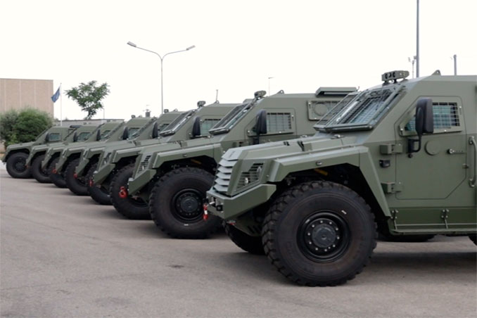 Первые бронеавтомобили MLS SHIELD прибыли в Украину и поступят Десантно-штурмовым войскам через пару дней, - Порошенко 02