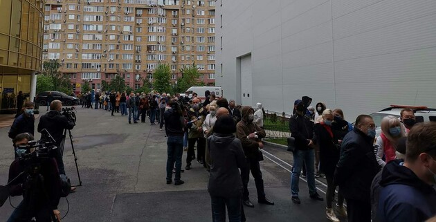 В Киеве и Львове заработали центры массовой вакцинации от COVID-19 01