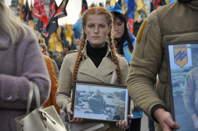 В Киеве прошел марш в честь Дня защитников и защитниц Украины 75