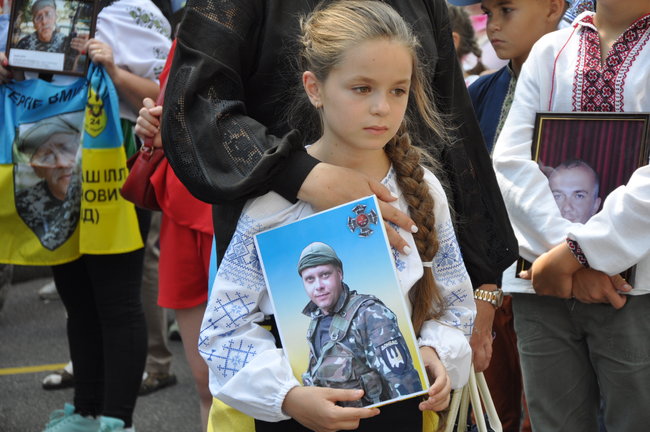 Марш защитников Украины прошел в центре Киева 37