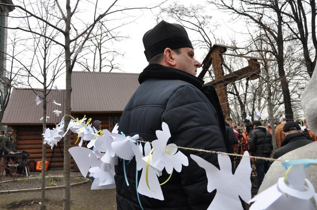 Панихида по Героям Небесной Сотни прошла в центре Киева 39