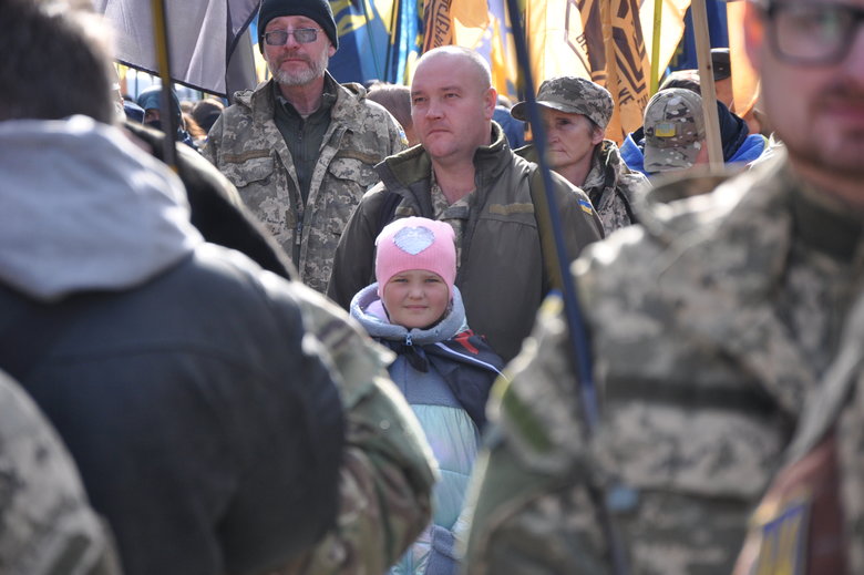 В Киеве прошел марш в честь Дня защитников и защитниц Украины 39