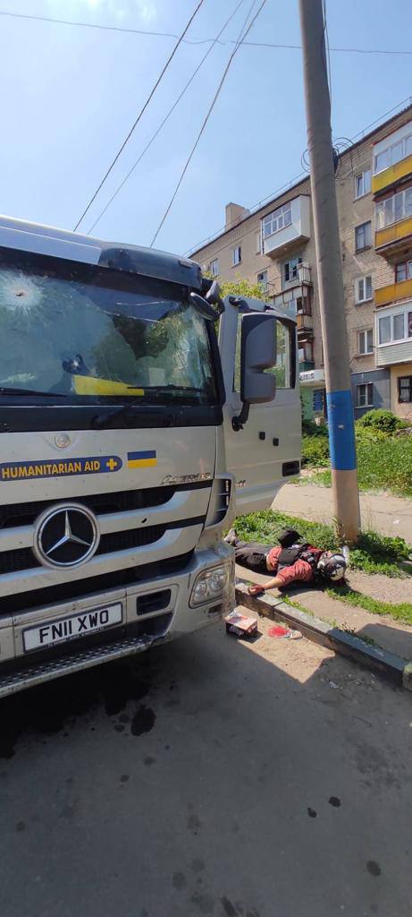 Рашисты обстреляли эвакуационный автомобиль в Луганской области, погиб французский журналист, - Гайдай 01