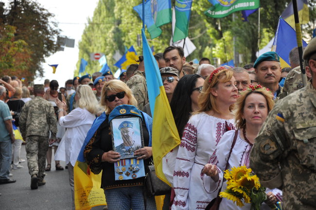 Марш защитников Украины прошел в центре Киева 89