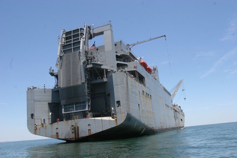 Схоже, везуть ленд-ліз: ВМФ США залучив майже всі логістичні судна в Атлантиці, - ЗМІ 01