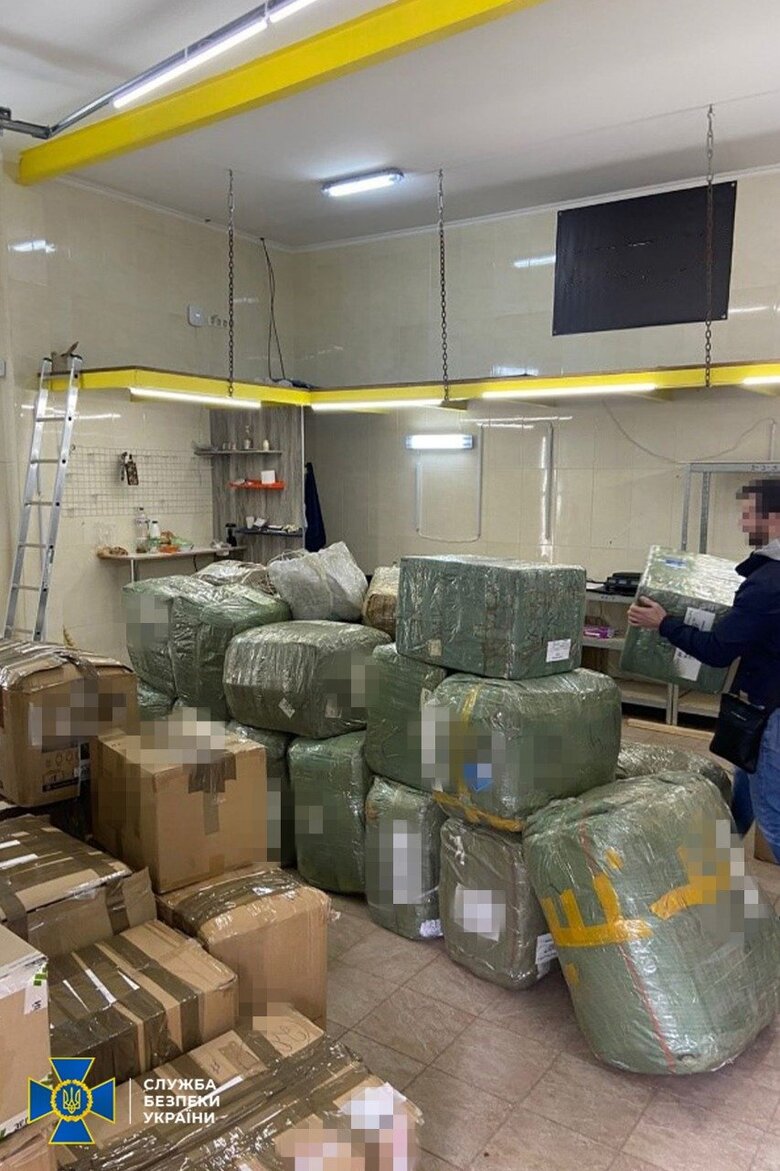 Мошенники продали гуманитарной помощи для украинских военных на 60 млн грн, - СБУ 01