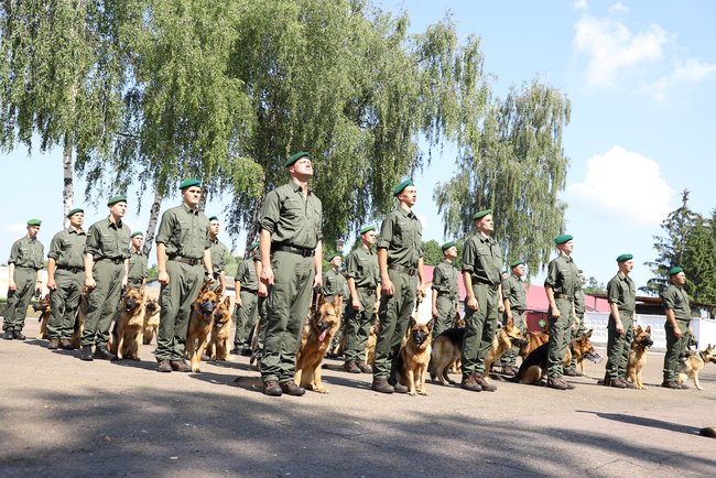 Пограничники-кинологи со служебными собаками впервые примут участие в параде на День Независимости 04