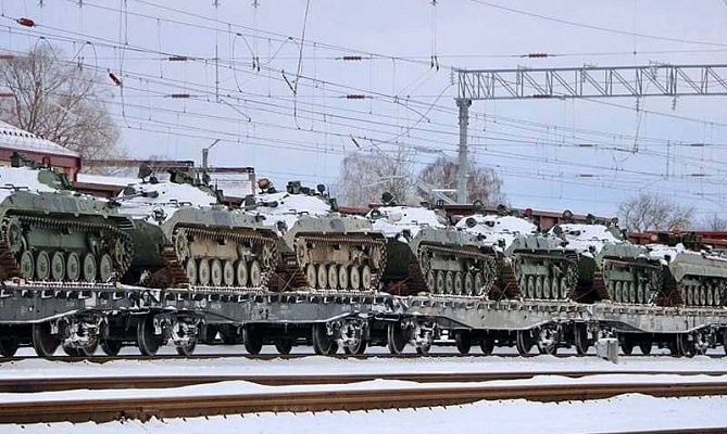 Російські військові та техніка продовжують прибувати до Білорусі 10
