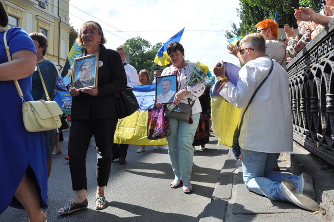 Марш защитников Украины прошел в центре Киева 58