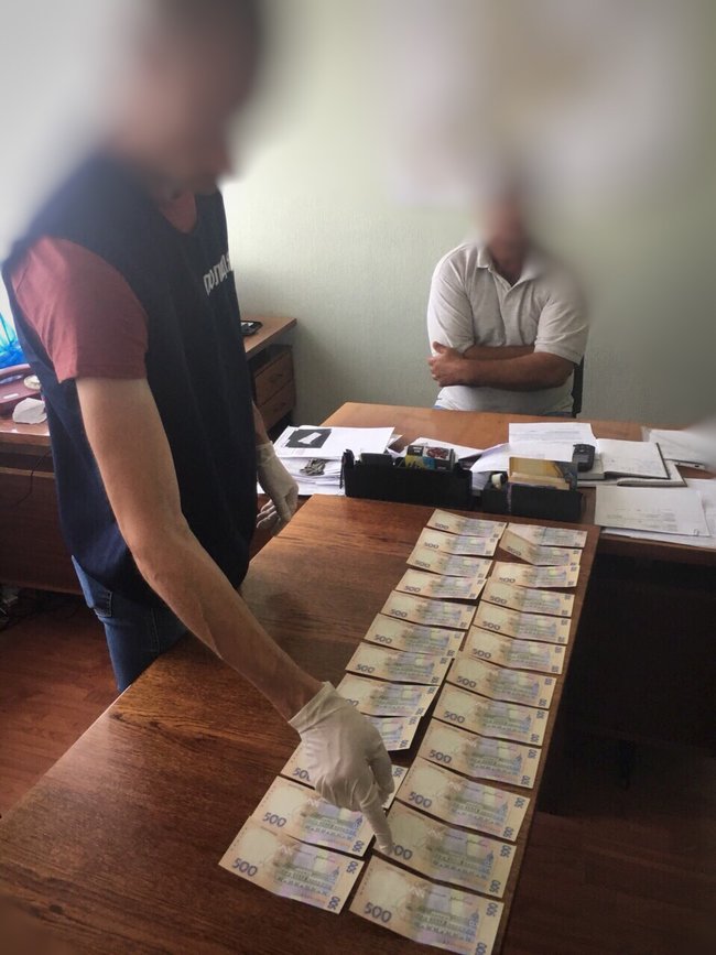 Глава сельсовета на Сумщине задержан на взятке 12 тыс. грн, - прокуратура 01